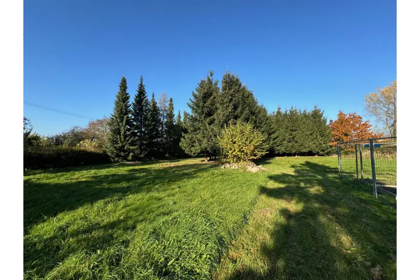 zachodniopomorskie, kołobrzeski, Ustronie Morskie, DZIAŁKA SIEDLISKOWA 1700 M OD MORZA USTRONIE MORSKIE