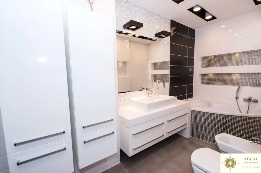 kołobrzeski, Kołobrzeg, Grzybowo, APARTAMENT 3 POKOJOWY NAD MORZEM GRZYBOWO K/KOŁOBRZEGU